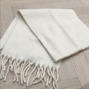 Zara Fringe Scarf